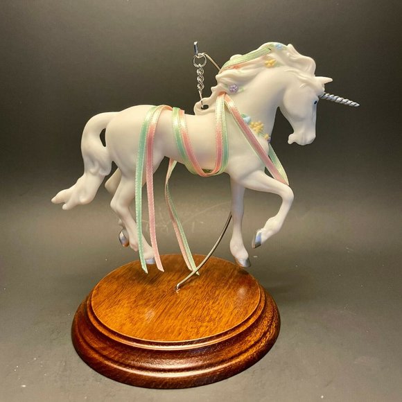 NIB 1986 Hallmark Keepsake Ornament "MAGICAL UNICORN" w/Stand Porcelain Ltd. Ed. - Picture 1 of 8
